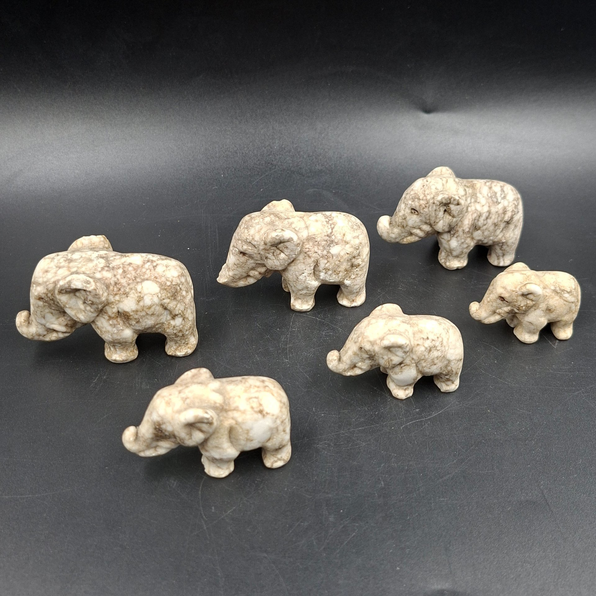 Набор из шести статуэток в виде слоников, мрамор, СССР, 1950-1970 гг.