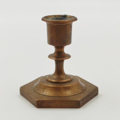 Подсвечник на шестигранном основании, фабрика "Братья Чеботаревы", металл, литье, Российская империя, 1890-1915 гг.