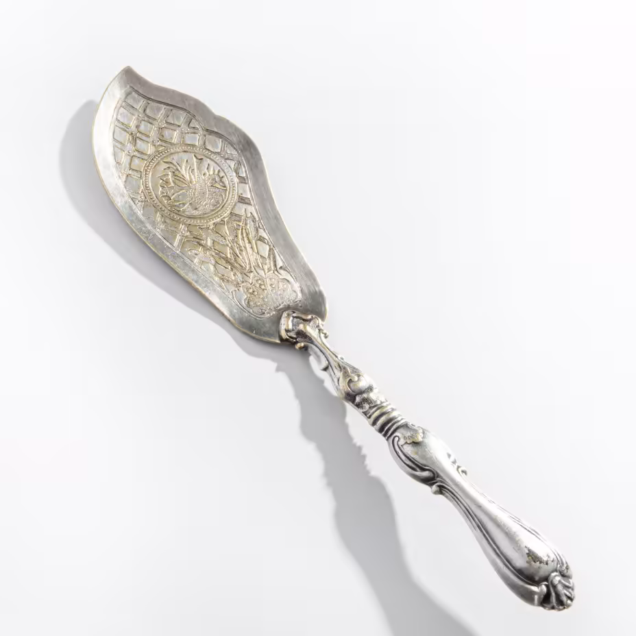 Сервировочная лопатка для рыбы, сплав металла, серебрение, Польша, 1900-1920 гг.