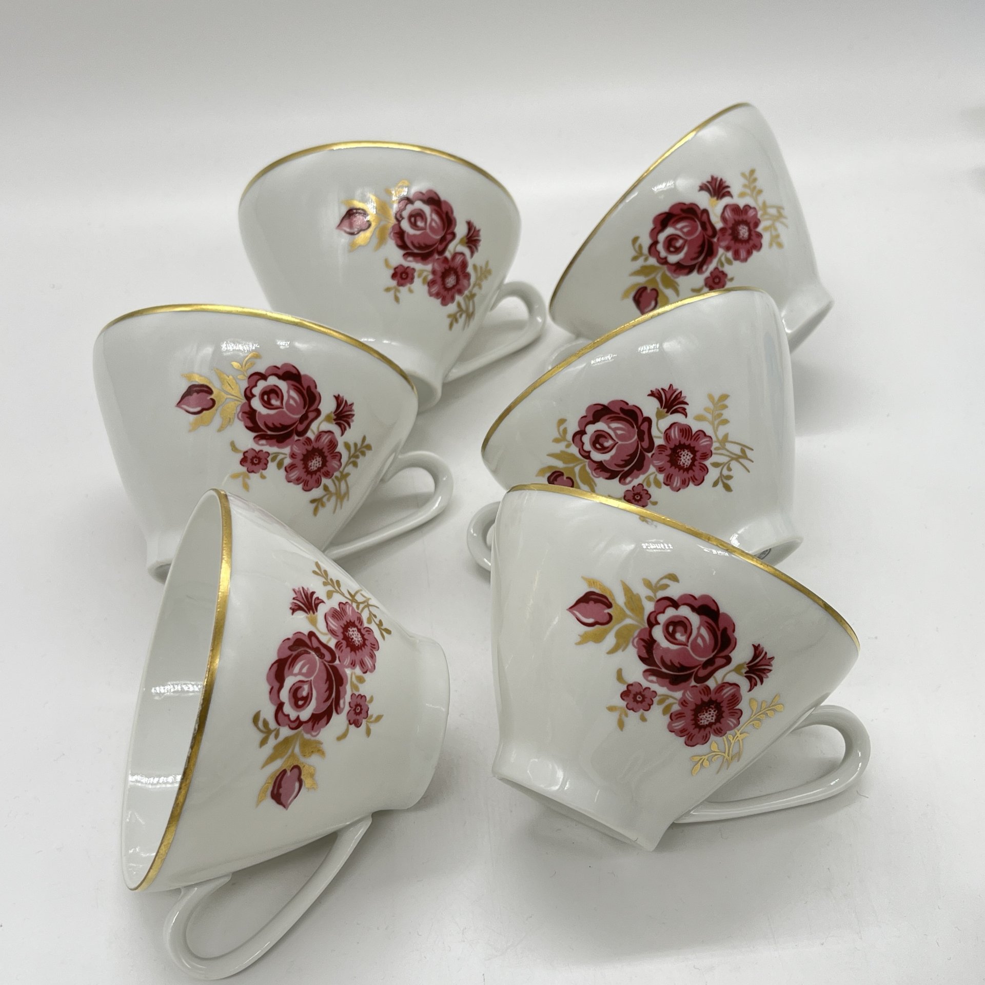 Набор из 6 чашек с цветочным декором, фарфор, деколь, золочение, Freiberger Porzellan, ГДР, 1970-1990 гг.