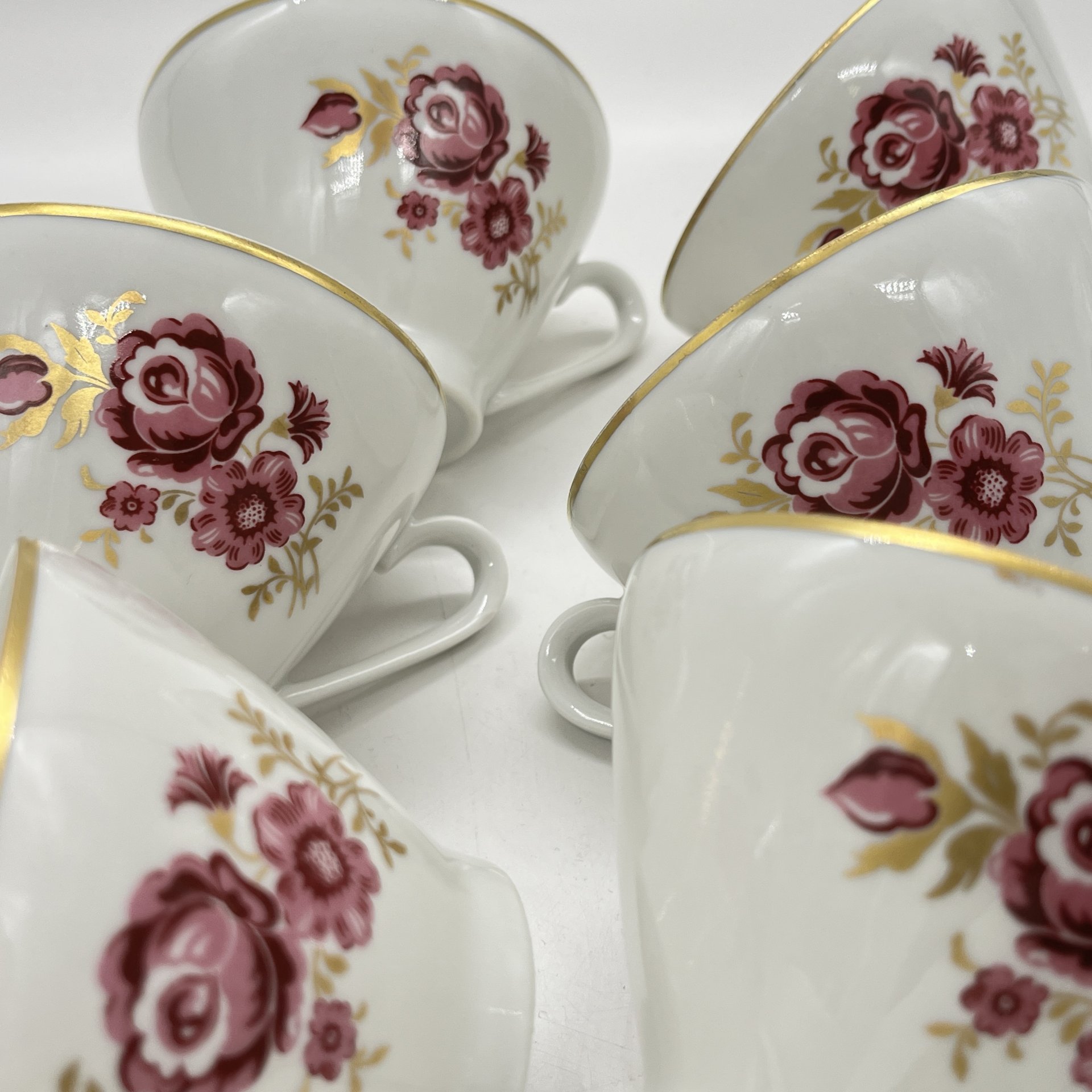 Набор из 6 чашек с цветочным декором, фарфор, деколь, золочение, Freiberger Porzellan, ГДР, 1970-1990 гг.