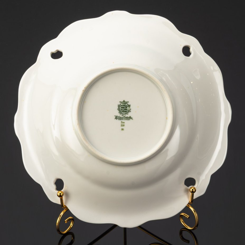 Тарелка с фигурным прорезным бортом "Мейсенский букет", фарфор, деколь, крытье, золочение, Weimar Porzellan (Веймарский фарфор), Германия, 1949-1960 гг.