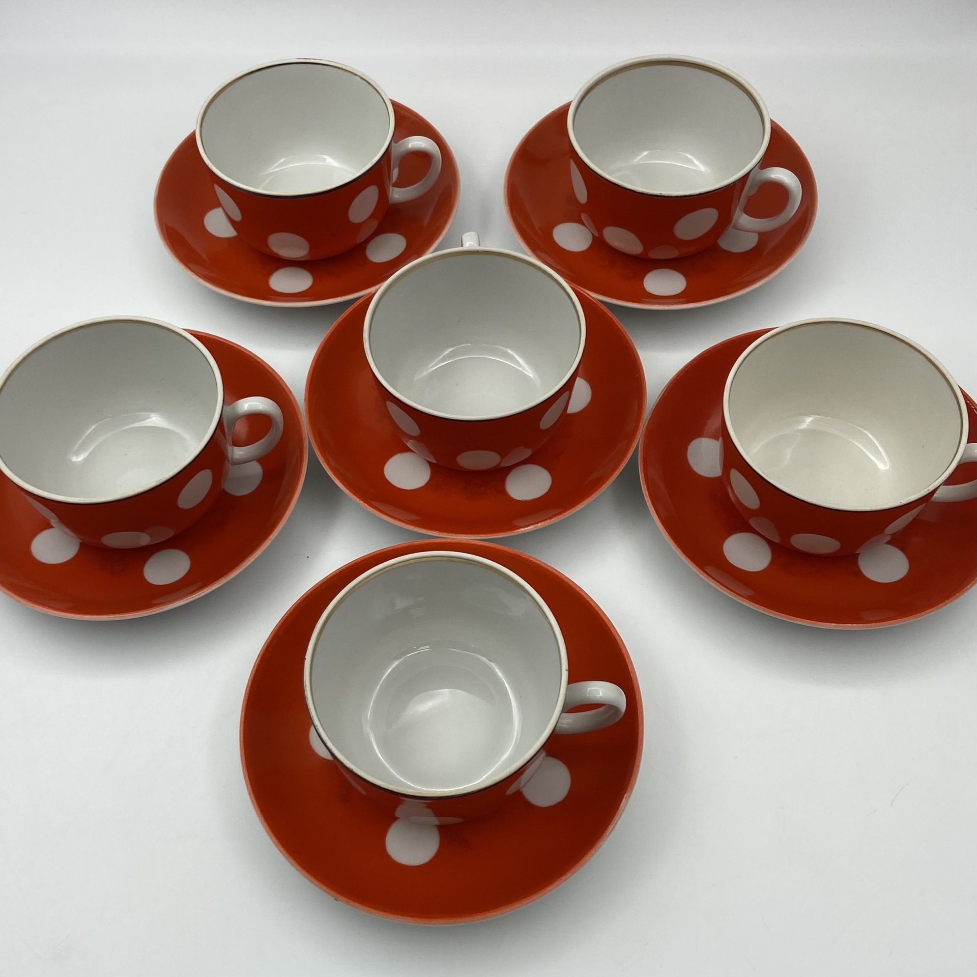 Набор чайных пар на 6 персон с декором "белый горошек", фарфор, крытье, Дружковский фарфоровый завод, СССР, 1974-1991 гг.