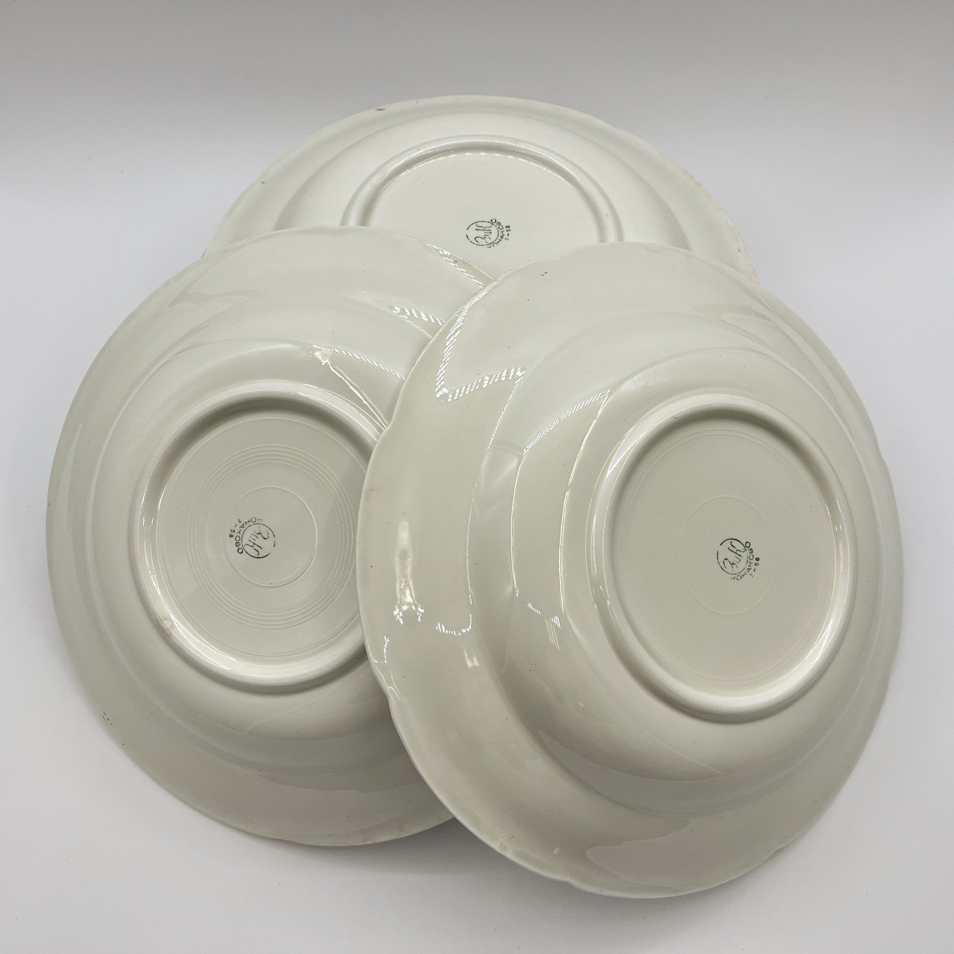 Набор суповых тарелок на 7 персон, фаянс, золочение, Конаковский фаянсовый завод им. М.И. Калинина (ЗиК Конаково), СССР, 1958 г.