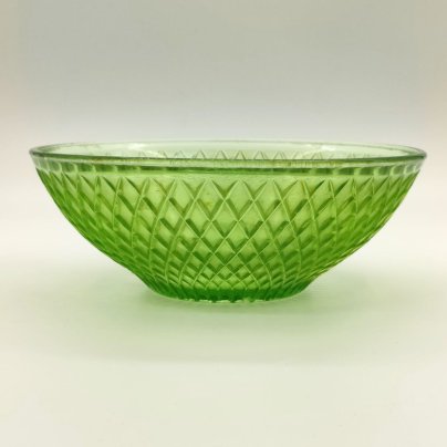 Салатник круглой формы с геометрическим объёмным декором, Завод Запрудня, цветное стекло, пресс, СССР, 1970-1980 гг.