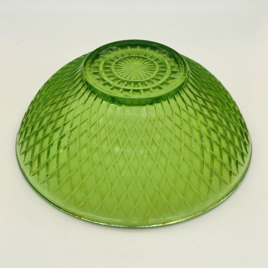 Салатник круглой формы с геометрическим объёмным декором, Завод Запрудня