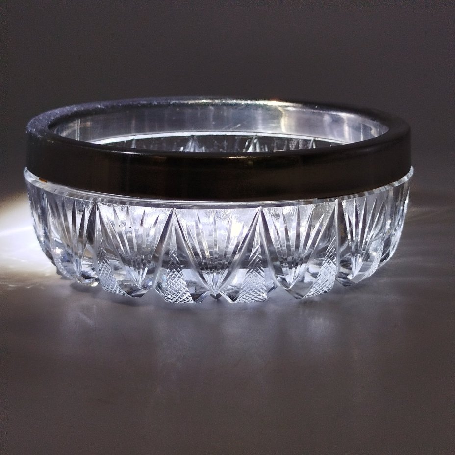 Пепельница (вазочка для мелочей/конфетница) с металлическим ободком