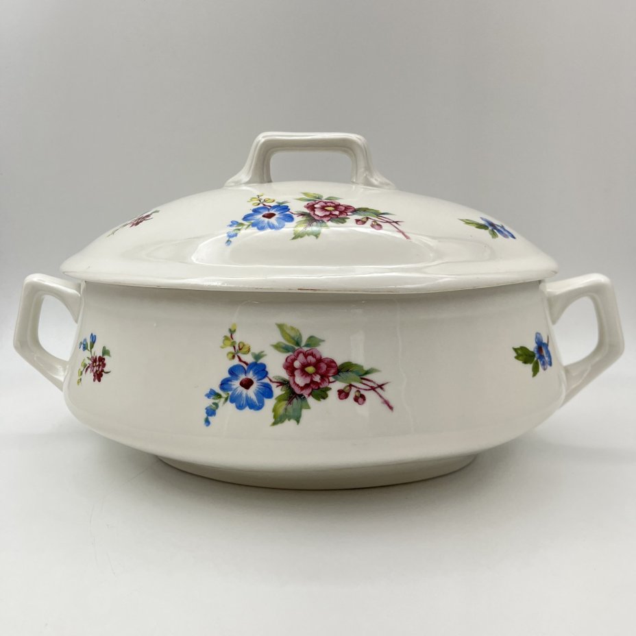 Супница (террина), украшенная цветочным декором, Дулевский фарфоровый завод (Дулёво)