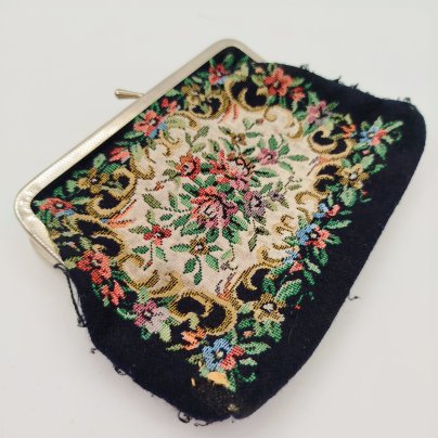 Кошелек женский винтажный с цветочной вышивкой и фермуаром