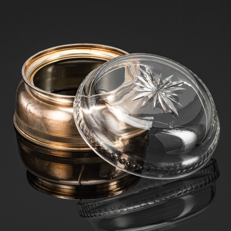 Конфетница (ваза) округлой формы с резным декором на стеклянной вставке, Ravinet d’Enfert & Cie