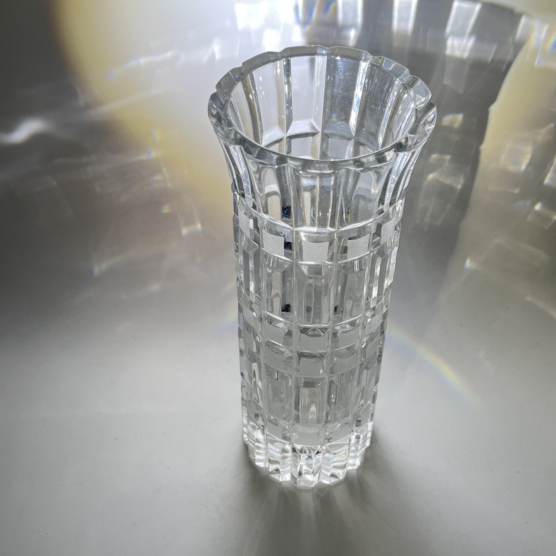 Ваза для цветов "Бисер" с резным геометрическим декором, хрусталь, алмазная грань, Гусевской хрустальный завод (Гусь-Хрустальный), СССР, 1970-1990 гг.