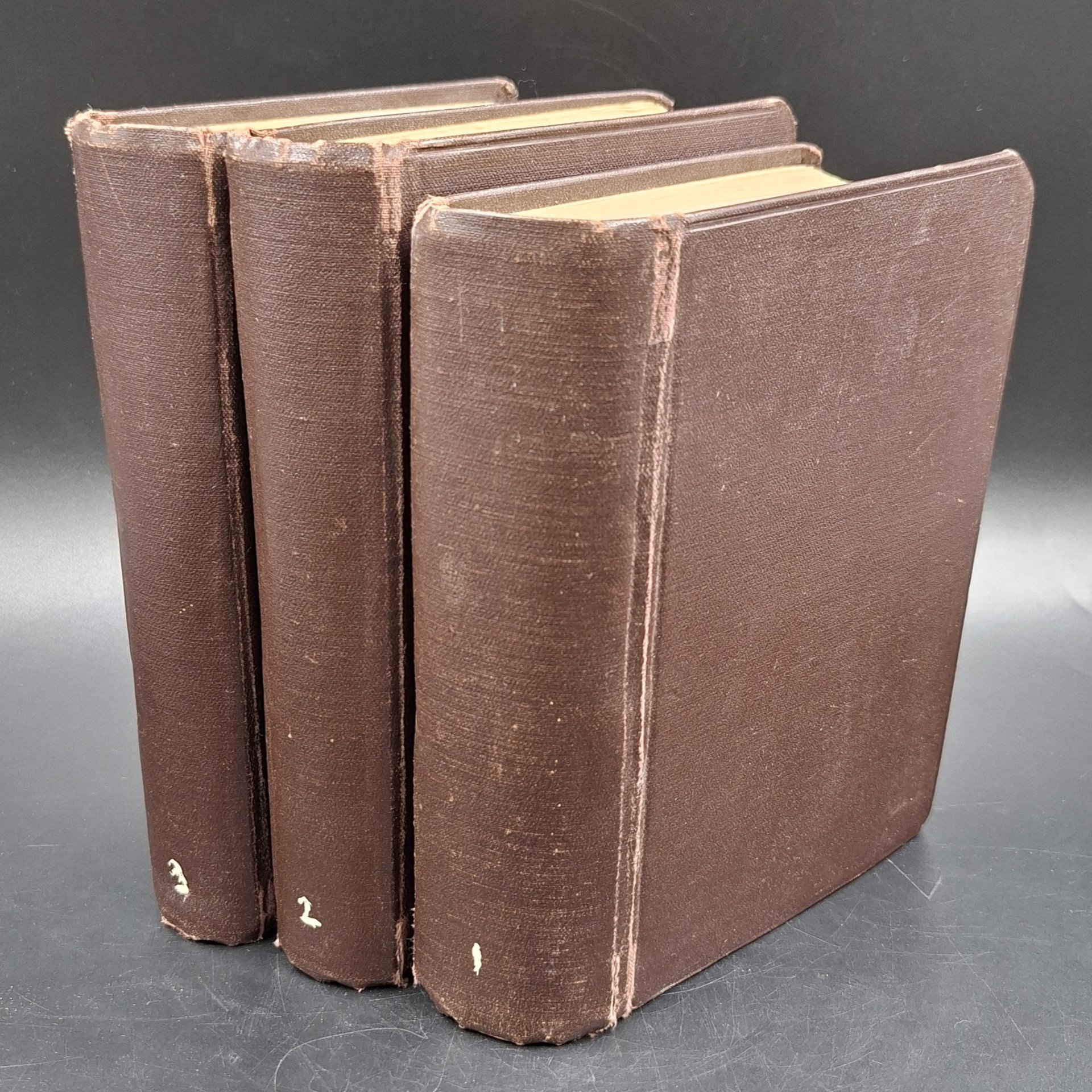 Эжен Сю "Вечный жид" (в трех томах в подборе), бумага, печать, Россия, 1904-1933 гг.