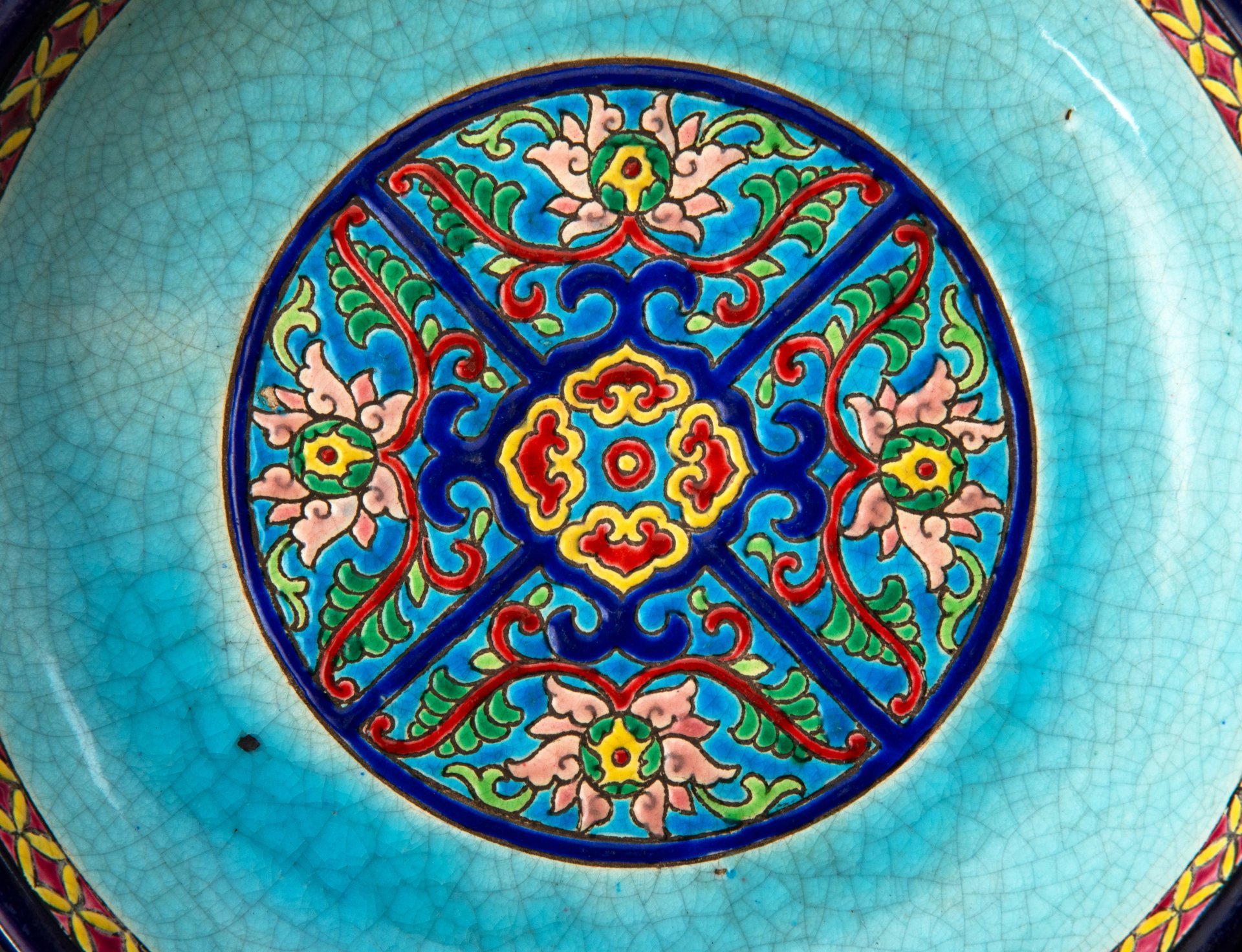 Блюдо декоративное (чаша)  с цветочным декором , Manufacture des Emaux de Longwy, декор 3021, фаянс, майолика, техника перегородчатых эмалей