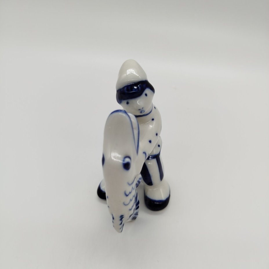 Статуэтка "Емеля с щукой", Гжель, фарфор, роспись, СССР, 1970-1990 гг.