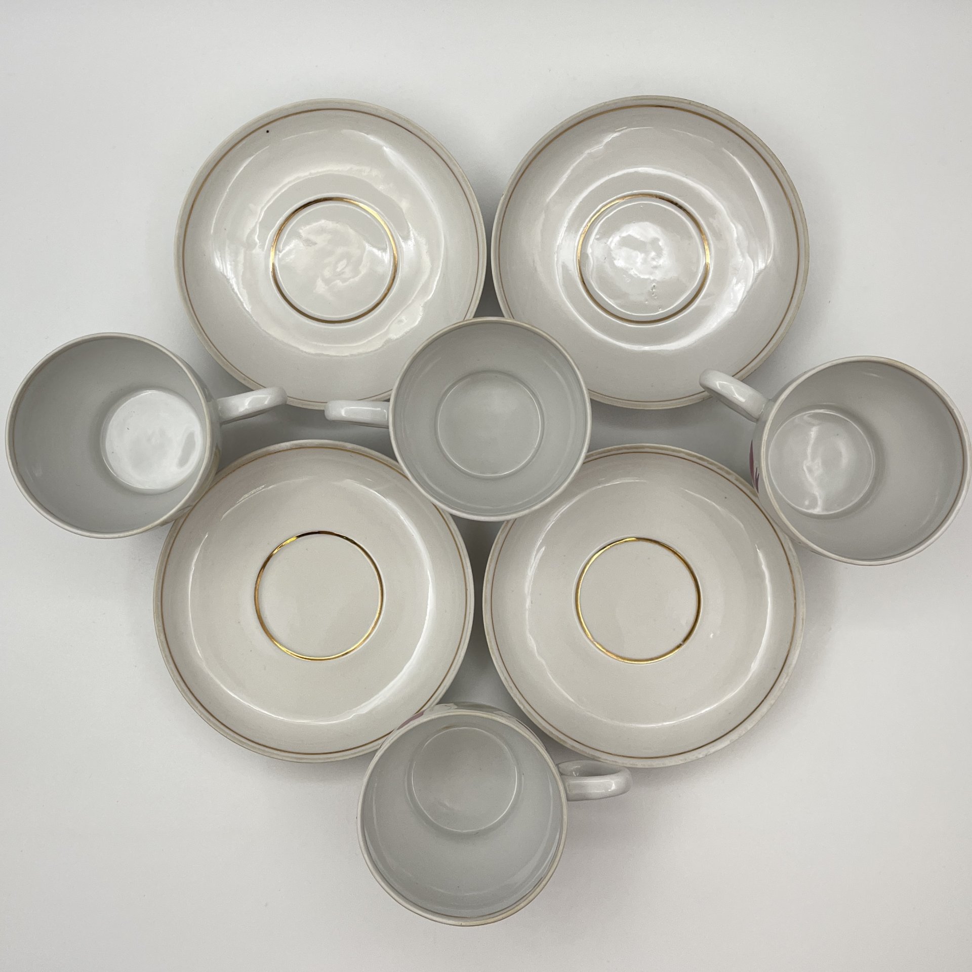 Сервиз чайный с цветочно-растительным декором на 4 персоны (11 предметов), фарфор, роспись, золочение, Минский фарфорово-фаянсовый завод, СССР, 1968-1983 гг.