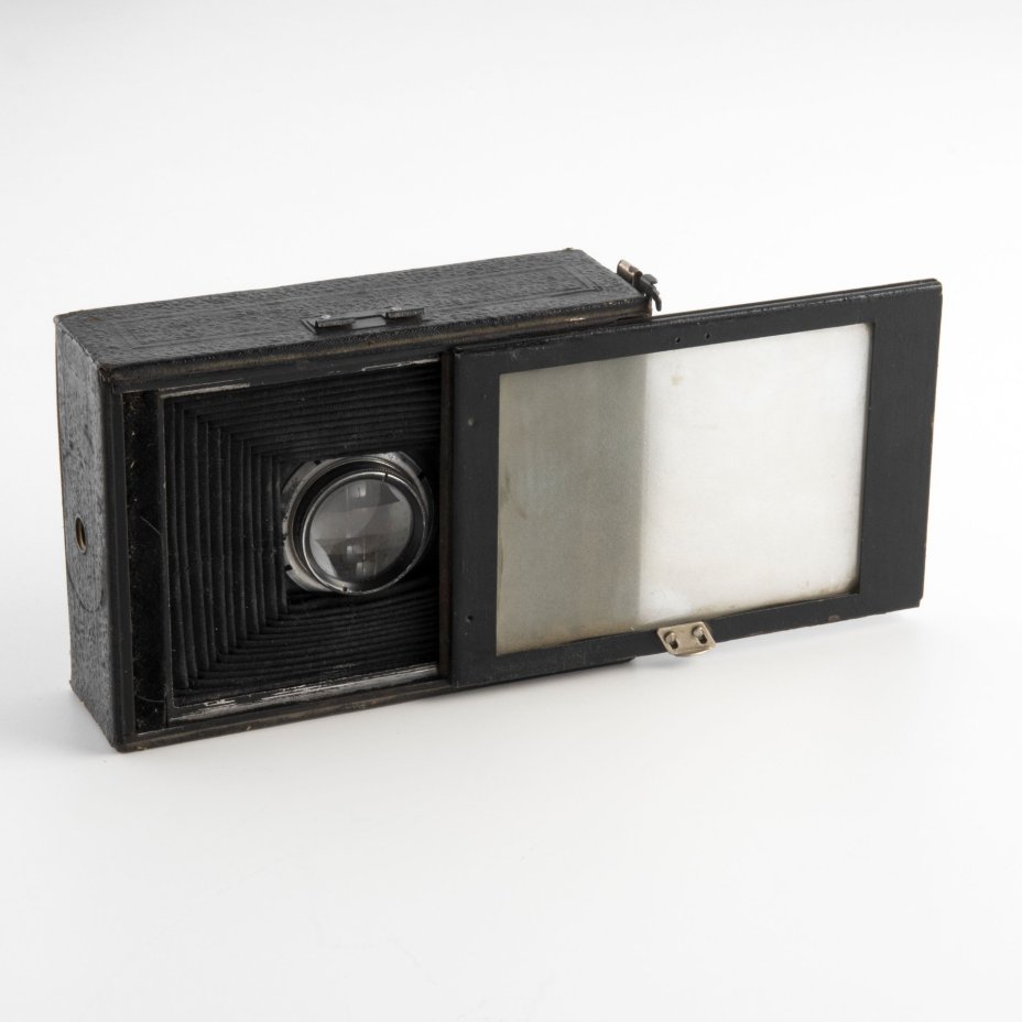 Фотоаппарат Фотокор-1, Государственный оптико-механический завод имени ОГПУ (ГОМЗ)