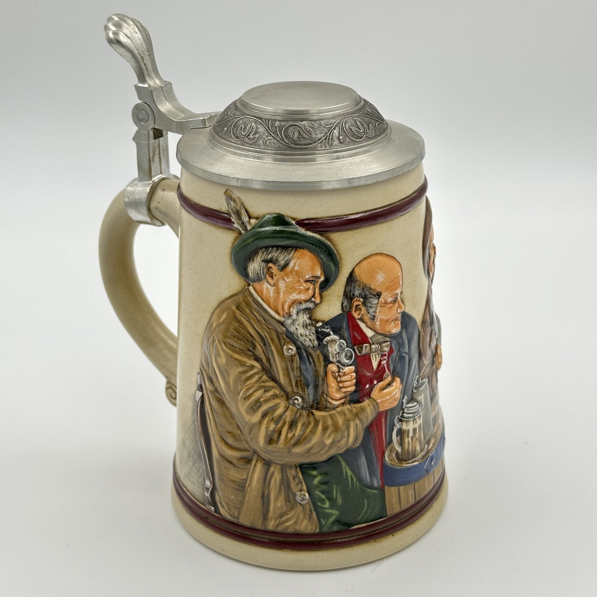 Кружка пивная с крышкой , с изображением сцены в трактире, Edition Kossinger