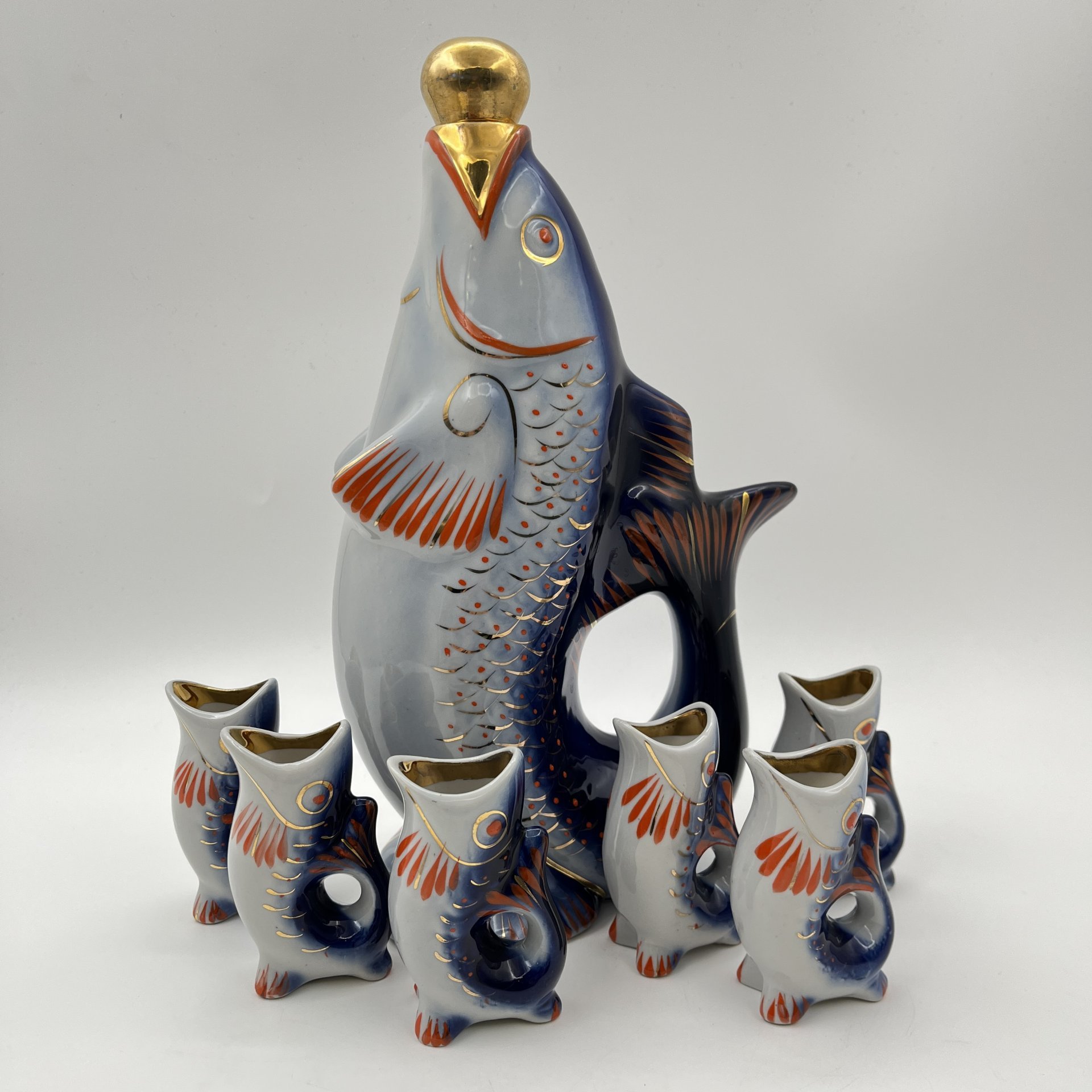 Набор для крепких напитков "Рыба" (штоф и 6 стопки), автор М.Д.Барамидзе