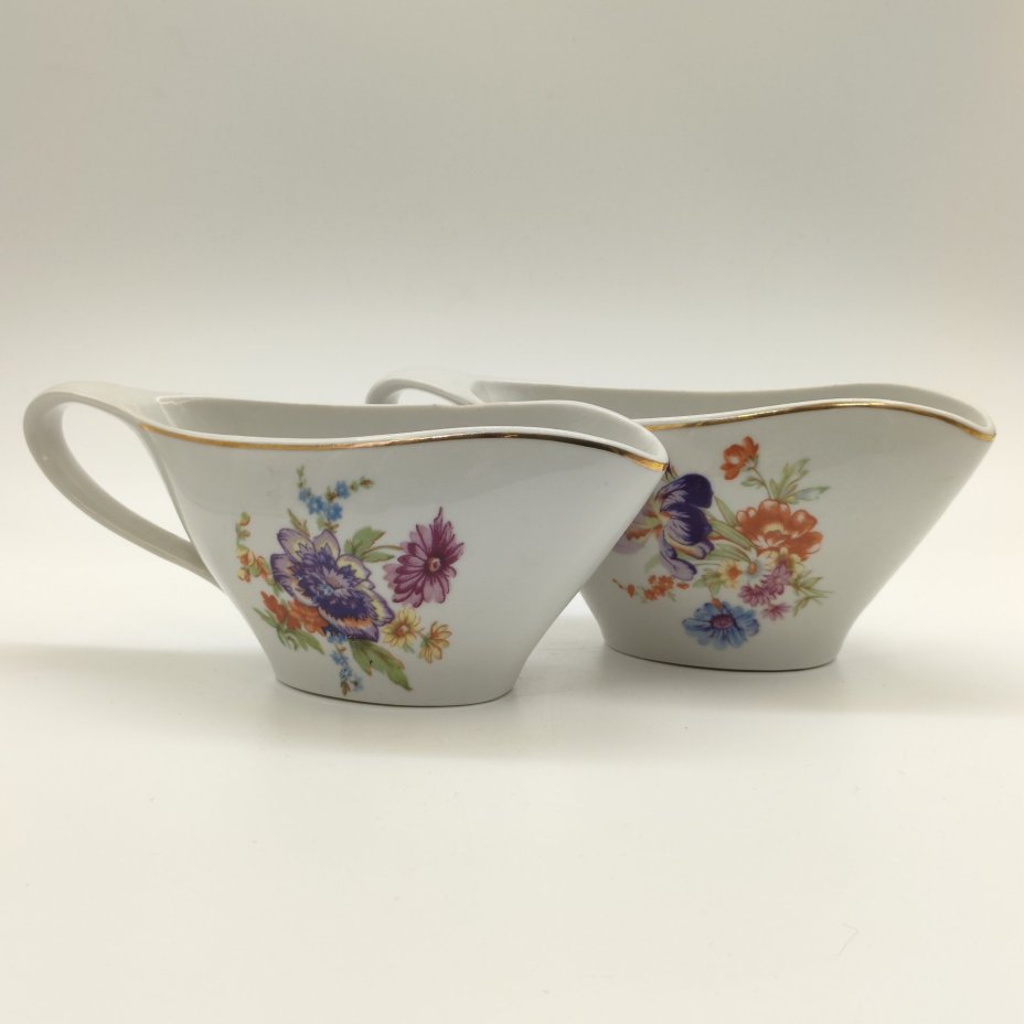 Пара соусников с цветочным декором, фарфор, деколь, золочение, Дулевский фарфоровый завод (Дулёво), СССР, 1968-1991 гг.