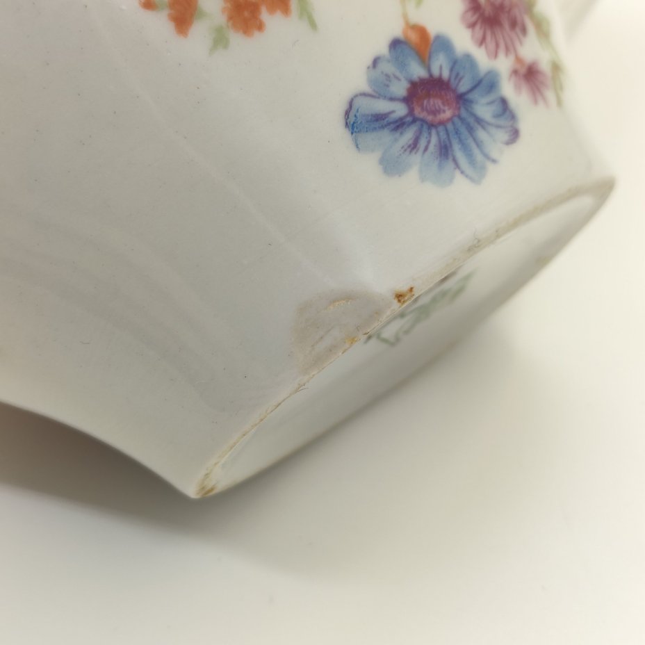 Пара соусников с цветочным декором, фарфор, деколь, золочение, Дулевский фарфоровый завод (Дулёво), СССР, 1968-1991 гг.