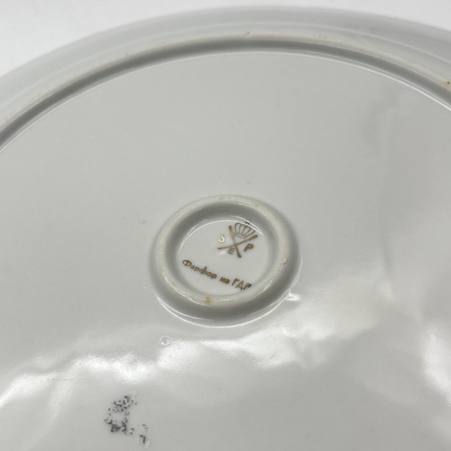 Блюдо сервировочное круглой формы из сервиза "Гейша", фарфор, люстр, деколь, золочение, Spezial Eisenberg Porzellan (SEP), ГДР, 1960-1980 гг.