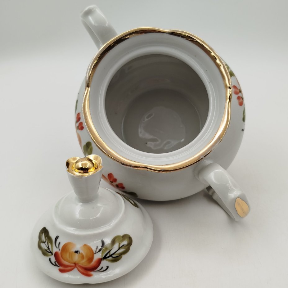 Сахарница, украшенная цветочным декором, фарфор, роспись, золочение, Сысертский завод керамических изделий, СССР, 1977-1991 гг., Сысертский завод керамических изделий