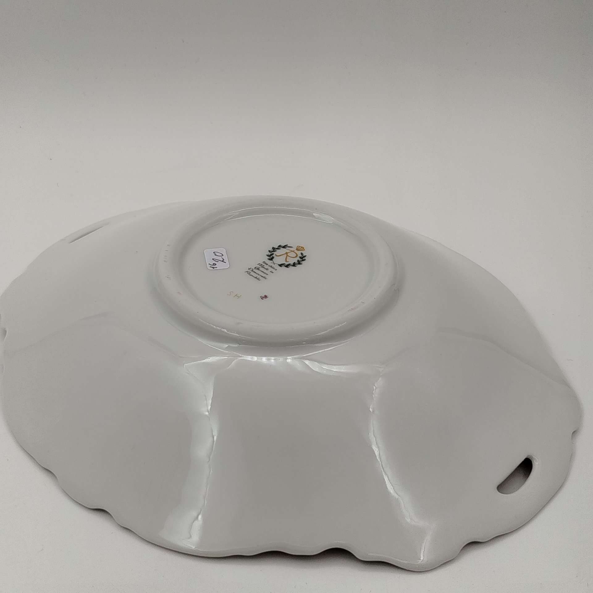 Сухарница с двумя ручками и цветочным декором, фарфор, деколь, золочение, Reichenbach (Райхенбах), Германия, 1968-1990 гг.