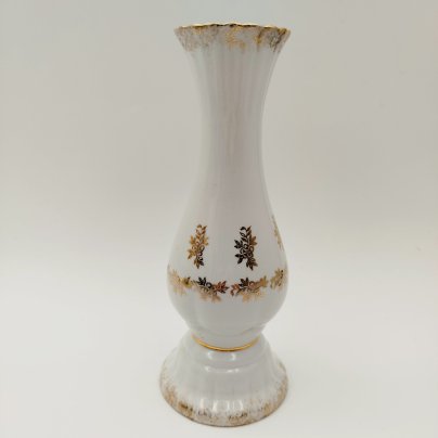 Подсвечник на одну свечу с цветочным декором золотистого цвета, фарфор, золочение, Chodziez, Польша, 1964-1980 гг.