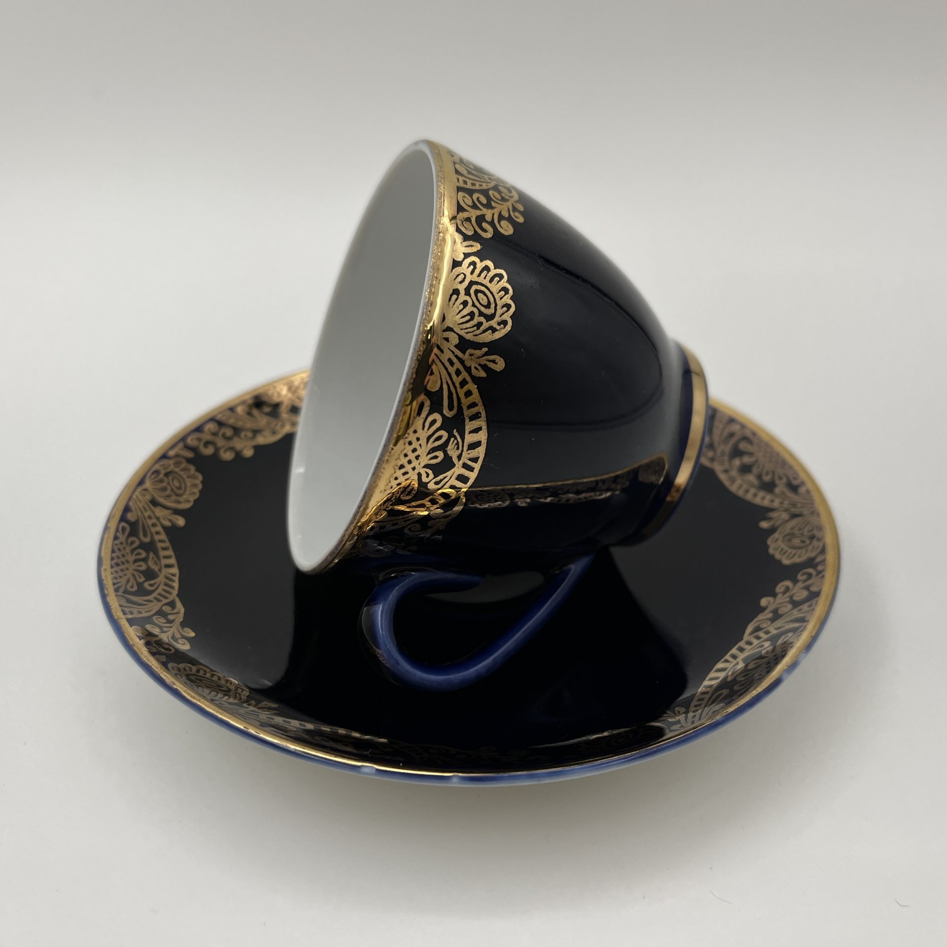 Пара кофейная, фарфор, крытье кобальтом, золочение, Ленинградский фарфоровый завод (ЛФЗ), СССР, 1970-1990 гг.