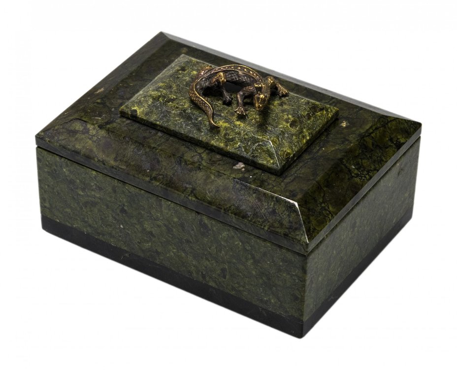Шкатулка из змеевика "Ящерица", натуральный камень, 1980-1990 гг.