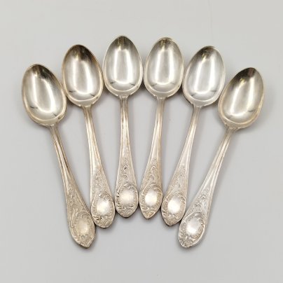 Набор из шести чайных ложек с растительным декором, мНЦ (медь-никель-цинк), Киевский завод столовых приборов и посуды им. Дзержинского (ЗiД, ЗиД), СССР, 1960-1990 гг.