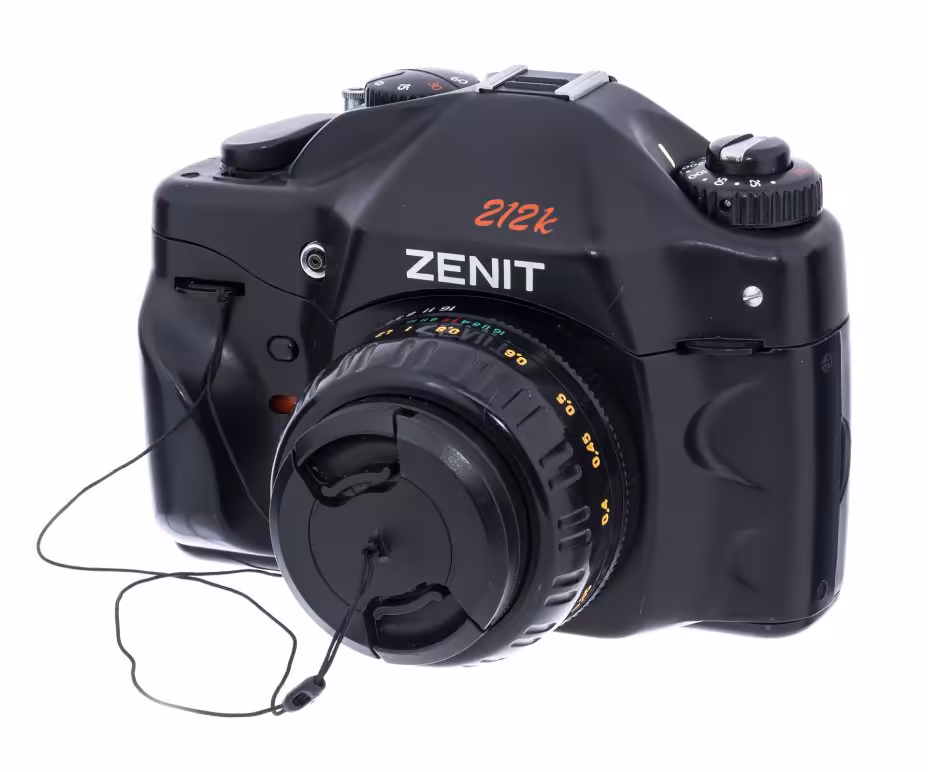 Фотоаппарат пленочный "Zenit 212k" в оригинальном чехле с объективом «MC Зенитар-K2s» 2/50, пластмасса, Красногорский механический завод, 1995-2005 гг, Красногорский механический завод (КМЗ)