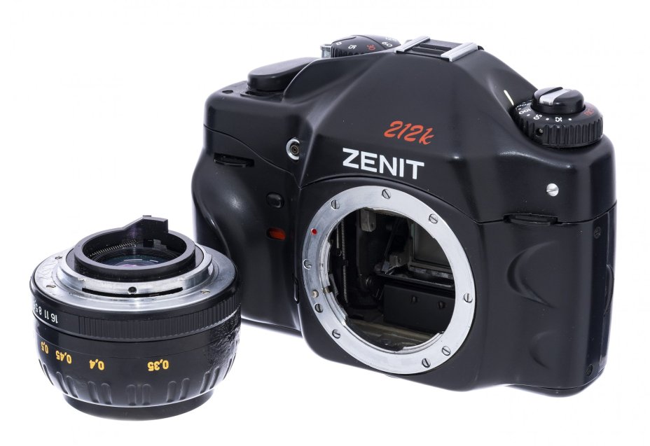 Фотоаппарат пленочный "Zenit 212k" в оригинальном чехле с объективом «MC Зенитар-K2s» 2/50, пластмасса, Красногорский механический завод, 1995-2005 гг, Красногорский механический завод (КМЗ)