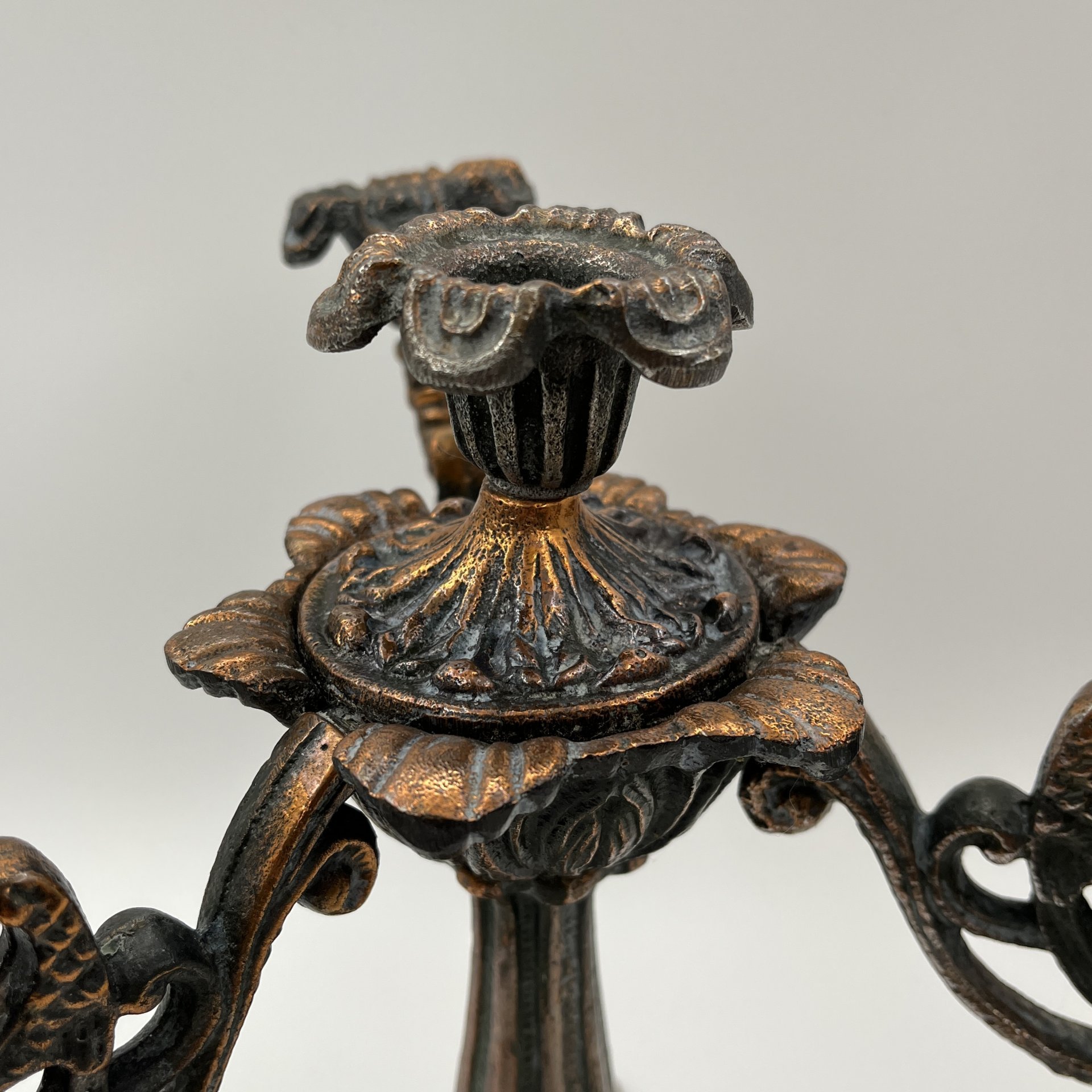 Подсвечник на 4 свечи с растительным декором, металл, СССР, 1970-1990 гг.