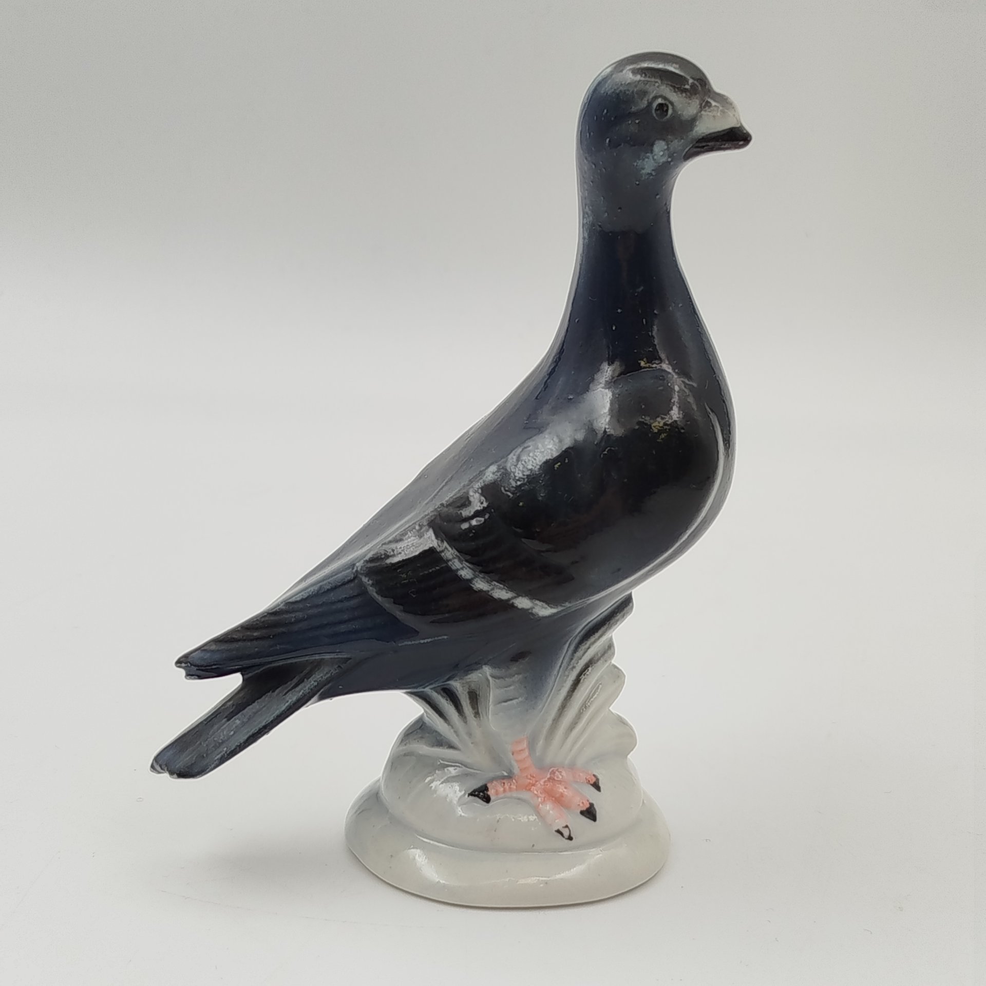 Статуэтка "Голубь"