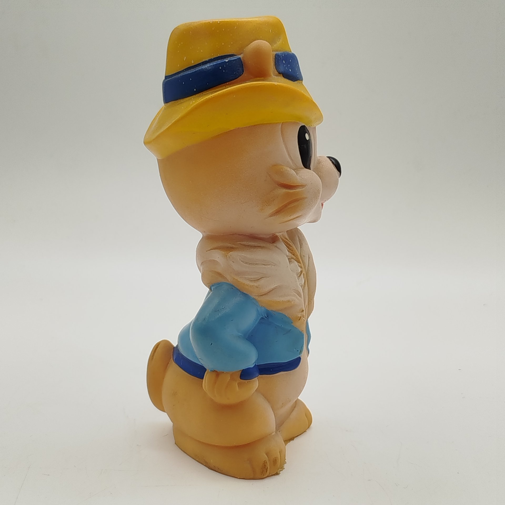 Игрушка (кукла) "Чип" (из сериала "Чип и Дейл спешат на помощь"), Донецкий завод игрушек, резина, литьё, крашение, роспись, Украина, 1990-1995 гг.