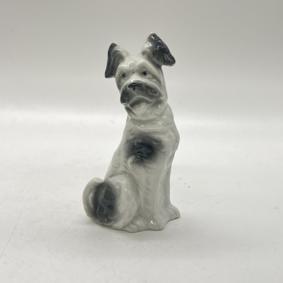 Статуэтка "Собака", фарфор, роспись, Западная Европа, 1980-1990 гг.