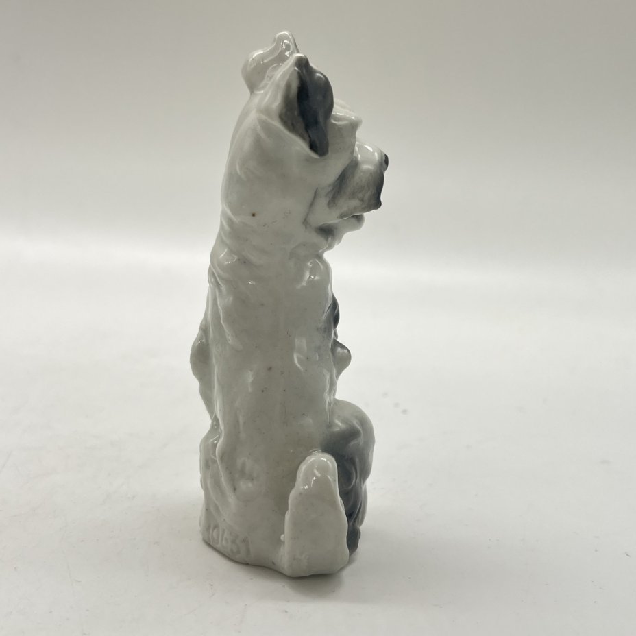 Статуэтка "Собака"