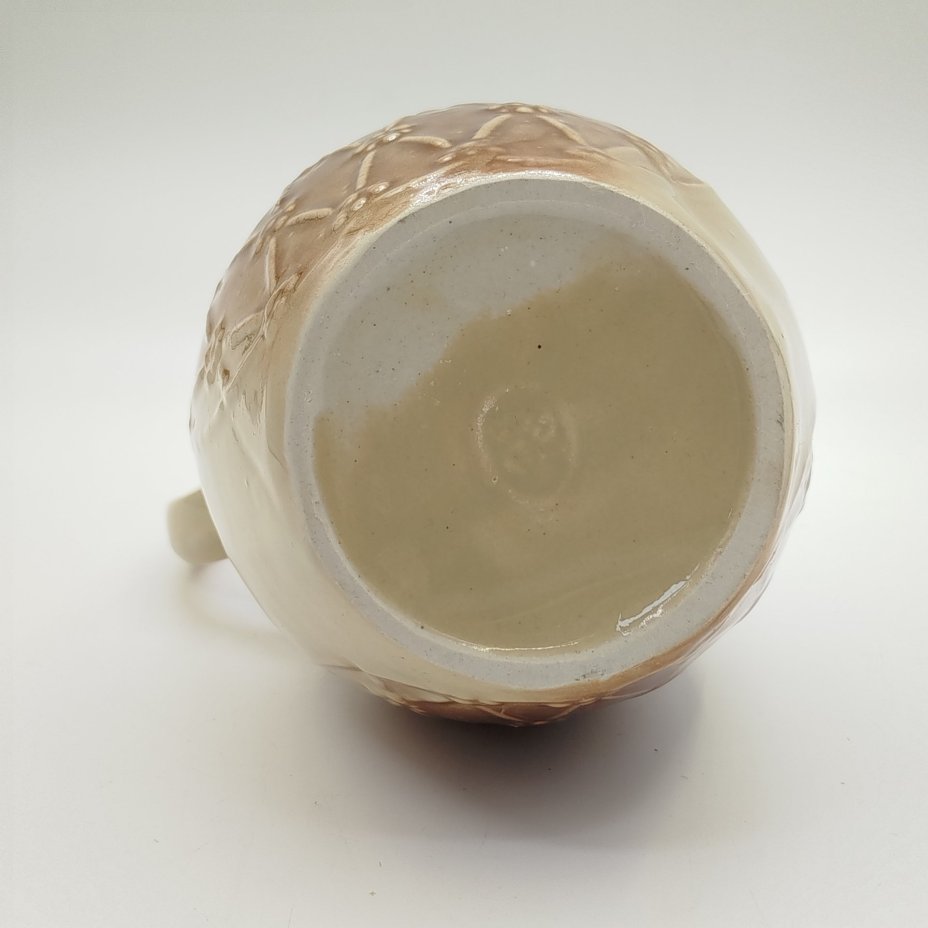 Кувшин с рельефным цветочным декором, фаянс, поливы, Ленинградский завод «Стройфаянс», СССР, 1972-1982 гг.