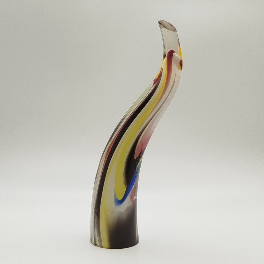 Рог изобилия, декорированный разными оттенками