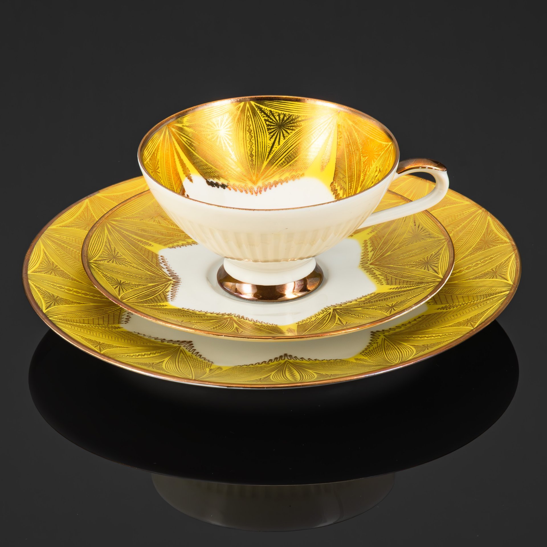 [Юбилейная коллекция] Трио чайное, украшенное абстрактным узором