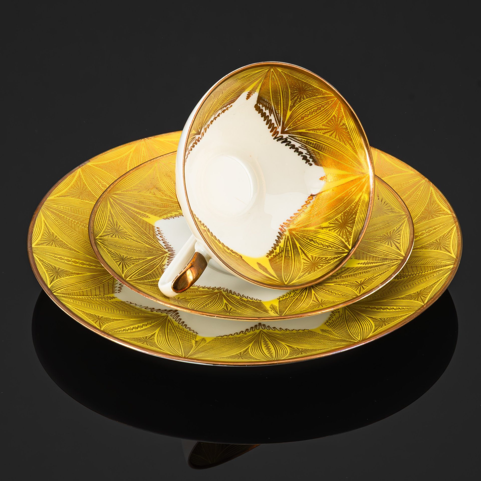 [Юбилейная коллекция] Трио чайное, украшенное абстрактным узором