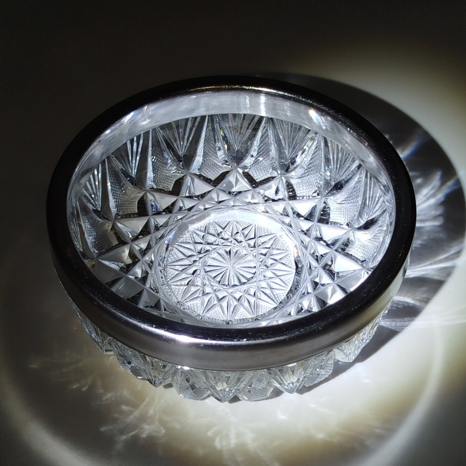 Пепельница (вазочка для мелочей/конфетница) с металлическим ободком