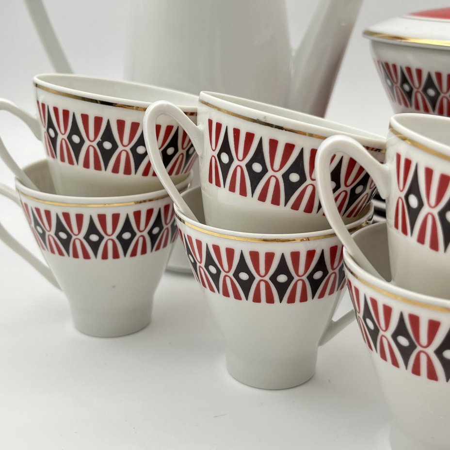 Сервиз кофейный на 6 персон (15 предметов) с минималистичным орнаментом, фарфор, крытье, деколь, золочение, Freiberger Porzellan, ГДР, 1960-1990 гг.