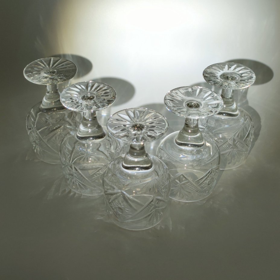 Набор из 5-ти рюмок с резным геометрическим декором