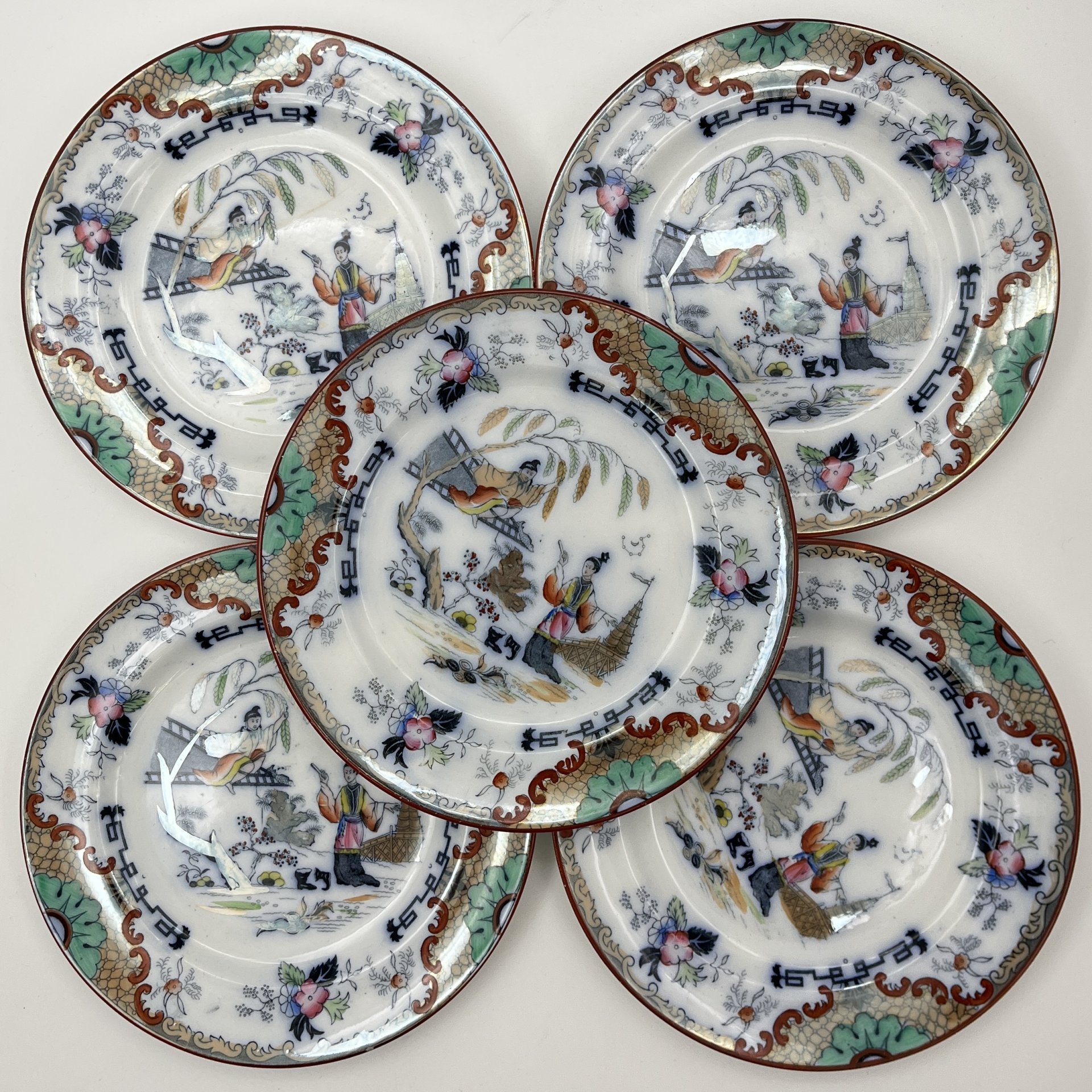 Набор десертных тарелок на 5 персон, выполненных в восточном стиле, Petrus Regout Maastricht, фаянс, деколь с подрисовкой, Нидерланды, 1880-1900 гг.