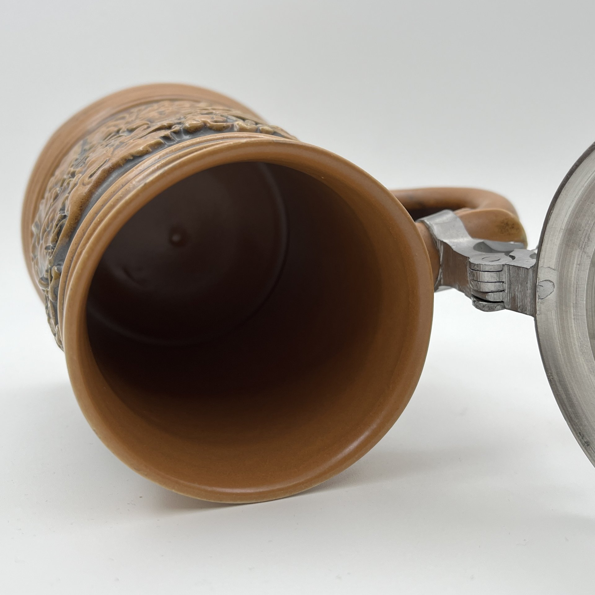 Кружка пивная с крышкой, украшенная декором в виде хмеля, Obeyer