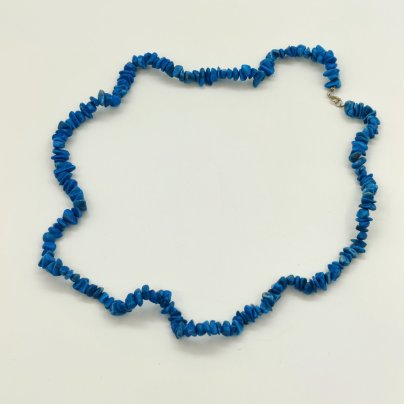 Бусы с бусинами различных форм и размеров с имитацией бирюзы, искусственная бирюза, металл, Азия, 1990-2015 гг.