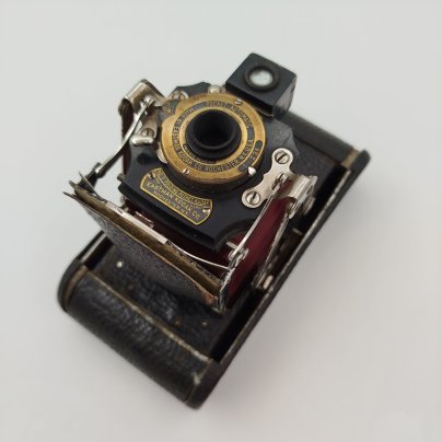Фотоаппарат складной "No 1 Folding Pocket Kodak", фирма "Eastman Kodak Company", металл, стекло, кожа, США, 1905-1915 гг.