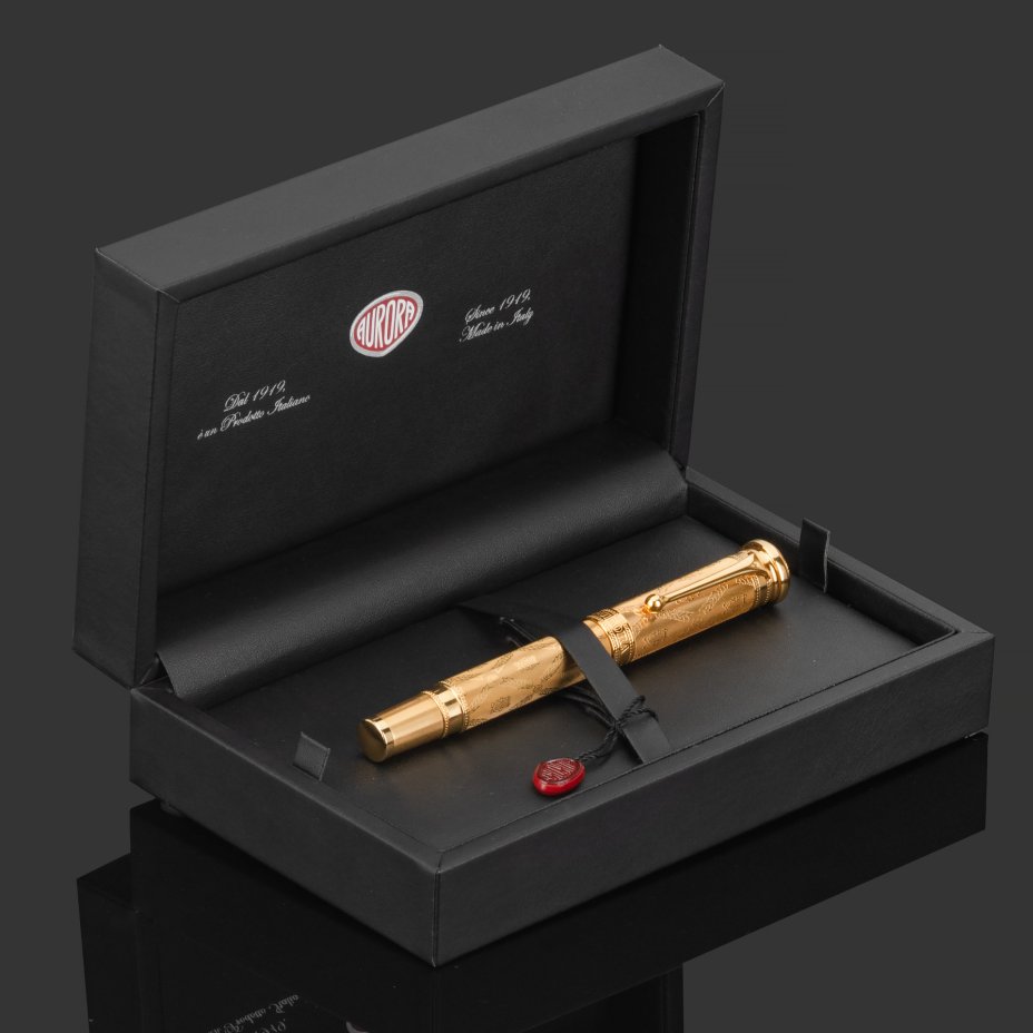 Перьевая ручка Aurora Limited Collection Giuseppe Verdi GT в подарочной коробке